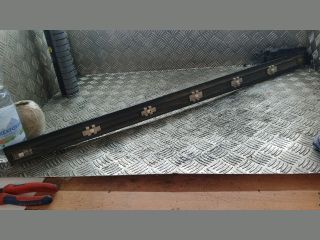 bontott MERCEDES-BENZ C-CLASS Jobb első Ajtó Díszléc