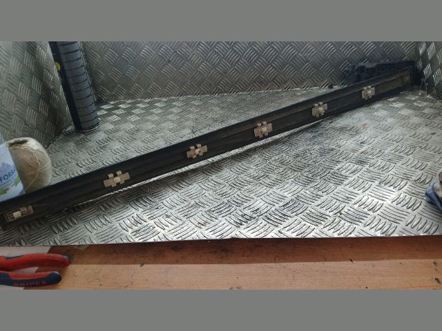 bontott MERCEDES-BENZ C-CLASS Jobb első Ajtó Díszléc