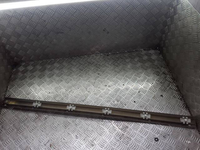 bontott MERCEDES-BENZ C-CLASS Jobb első Ajtó Díszléc