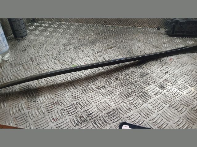 bontott MERCEDES-BENZ C-CLASS Jobb első Ajtó Díszléc