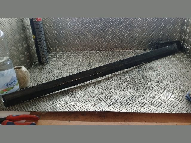 bontott MERCEDES-BENZ C-CLASS Jobb első Ajtó Díszléc