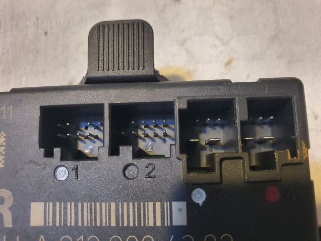 bontott MERCEDES-BENZ C-CLASS Jobb első Ajtó Vezérlőegység