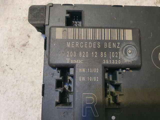 bontott MERCEDES-BENZ C-CLASS Jobb első Ajtó Vezérlőegység