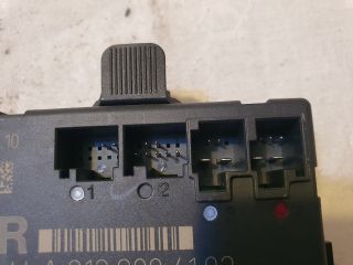 bontott MERCEDES-BENZ C-CLASS Jobb első Ajtó Vezérlőegység