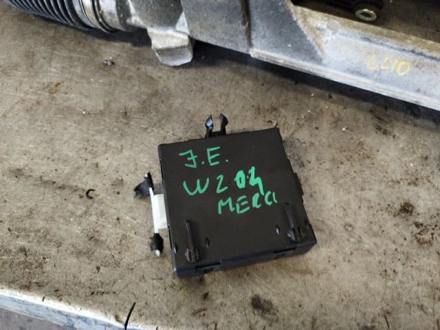 bontott MERCEDES-BENZ C-CLASS Jobb első Ajtó Vezérlőegység