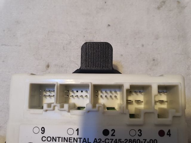 bontott MERCEDES-BENZ C-CLASS Jobb első Ajtó Vezérlőegység