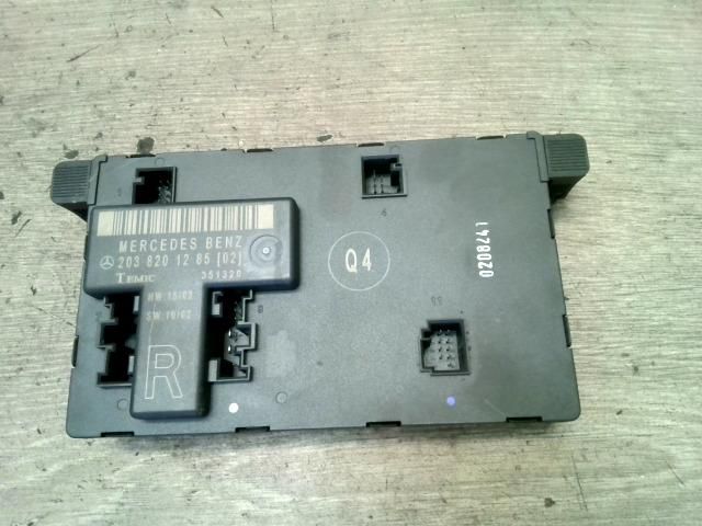 bontott MERCEDES-BENZ C-CLASS Jobb első Ajtó Vezérlőegység