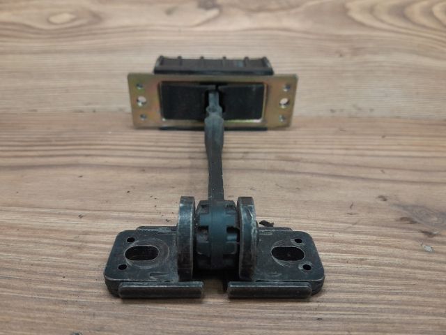 bontott MERCEDES-BENZ C-CLASS Jobb első Ajtóhatároló