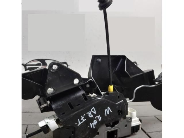 bontott MERCEDES-BENZ C-CLASS Jobb első Ajtózár