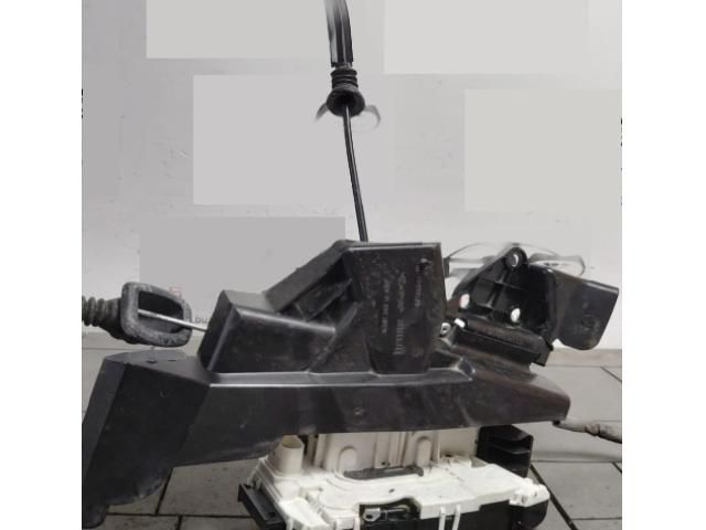 bontott MERCEDES-BENZ C-CLASS Jobb első Ajtózár