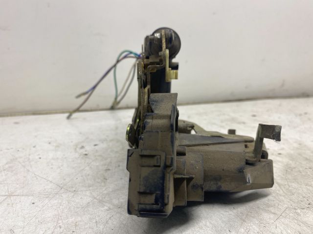 bontott MERCEDES-BENZ C-CLASS Jobb első Ajtózár