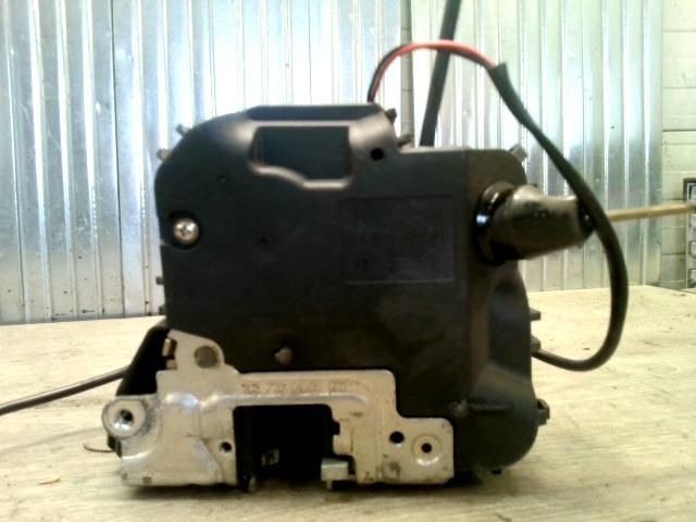 bontott MERCEDES-BENZ C-CLASS Jobb első Ajtózár