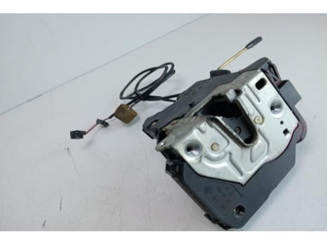 bontott MERCEDES-BENZ C-CLASS Jobb első Ajtózár