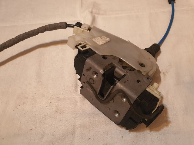 bontott MERCEDES-BENZ C-CLASS Jobb első Ajtózár