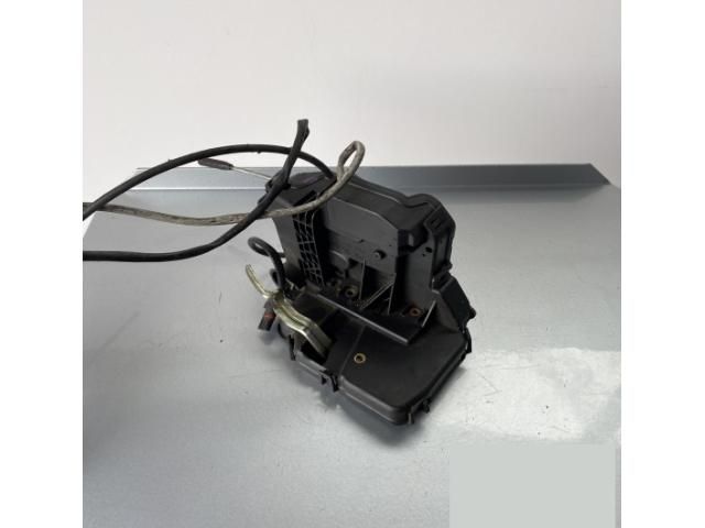 bontott MERCEDES-BENZ C-CLASS Jobb első Ajtózár