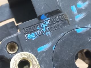 bontott MERCEDES-BENZ C-CLASS Jobb első Ajtózár