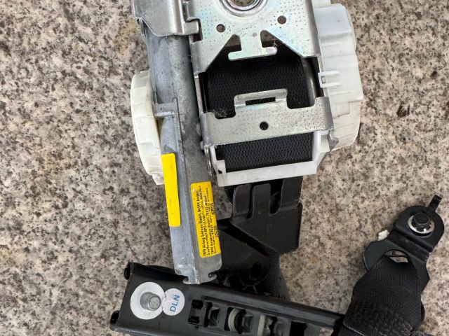 bontott MERCEDES-BENZ C-CLASS Jobb első Biztonsági Öv