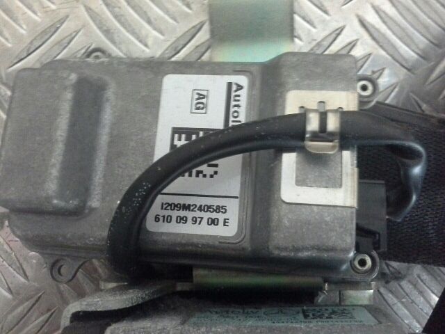 bontott MERCEDES-BENZ C-CLASS Jobb első Biztonsági Öv