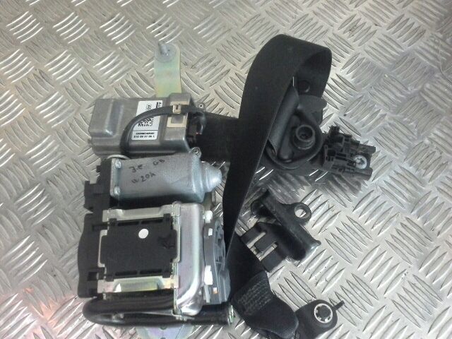 bontott MERCEDES-BENZ C-CLASS Jobb első Biztonsági Öv