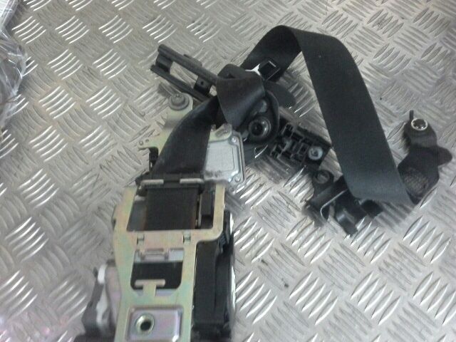 bontott MERCEDES-BENZ C-CLASS Jobb első Biztonsági Öv