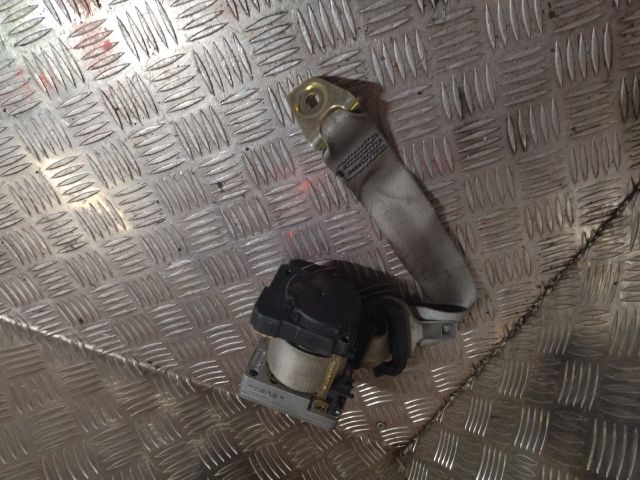 bontott MERCEDES-BENZ C-CLASS Jobb első Biztonsági Öv