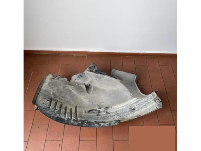 bontott MERCEDES-BENZ C-CLASS Jobb első Dobbetét (Kerékjárati, Műanyag)