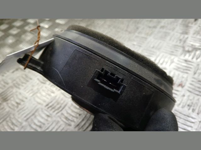 bontott MERCEDES-BENZ C-CLASS Jobb első Hangszóró