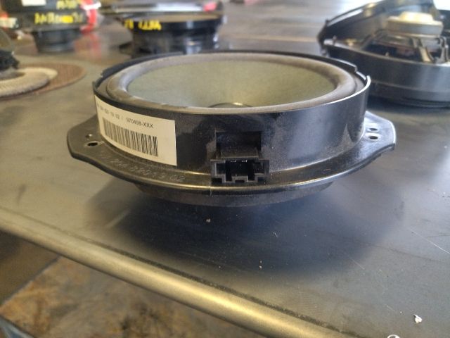 bontott MERCEDES-BENZ C-CLASS Jobb első Hangszóró