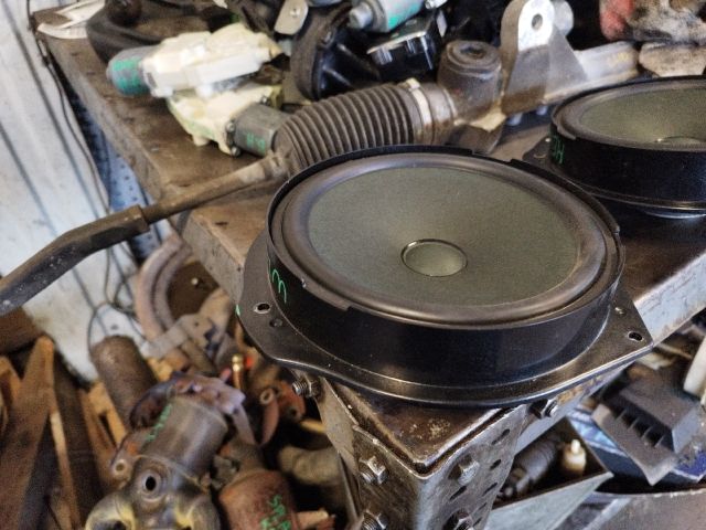 bontott MERCEDES-BENZ C-CLASS Jobb első Hangszóró