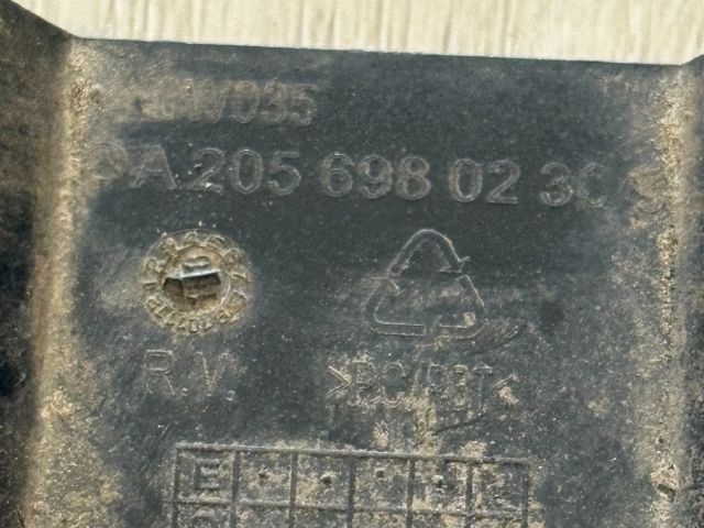 bontott MERCEDES-BENZ C-CLASS Jobb első Küszöb Díszléc