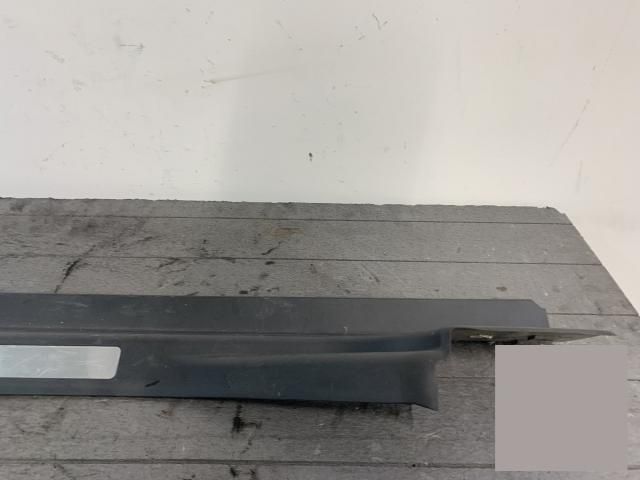 bontott MERCEDES-BENZ C-CLASS Jobb első Küszöb Díszléc