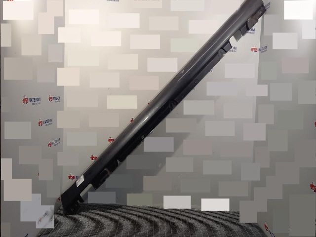 bontott MERCEDES-BENZ C-CLASS Jobb első Küszöb Díszléc