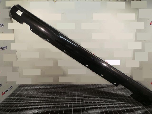 bontott MERCEDES-BENZ C-CLASS Jobb első Küszöb Díszléc