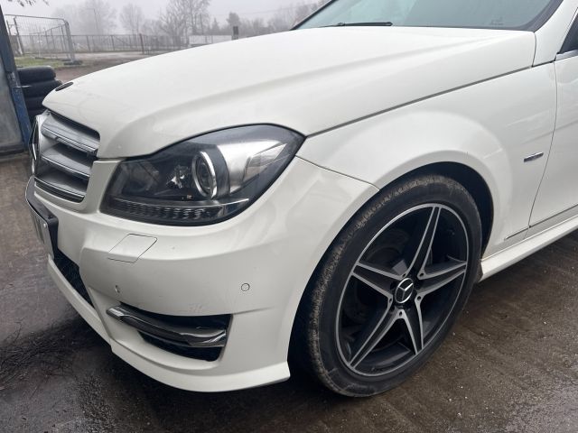 bontott MERCEDES-BENZ C-CLASS Jobb első Lámpabúra