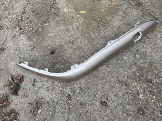 bontott MERCEDES-BENZ C-CLASS Jobb első Lökhárító Díszléc