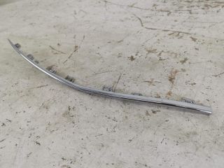 bontott MERCEDES-BENZ C-CLASS Jobb első Lökhárító Díszléc