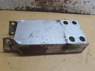 bontott MERCEDES-BENZ C-CLASS Jobb első Lökhárító Merevítő Tartó (Fém)