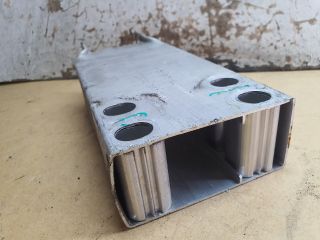 bontott MERCEDES-BENZ C-CLASS Jobb első Lökhárító Merevítő Tartó (Fém)