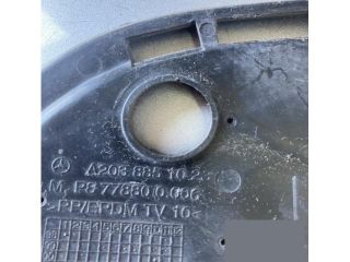 bontott MERCEDES-BENZ C-CLASS Jobb első Lökhárító Vakborítás