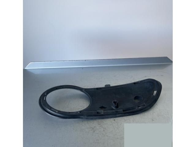 bontott MERCEDES-BENZ C-CLASS Jobb első Lökhárító Vakborítás