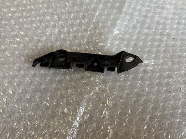 bontott MERCEDES-BENZ C-CLASS Jobb első Oldal Lökhárító Tartó (Műanyag)