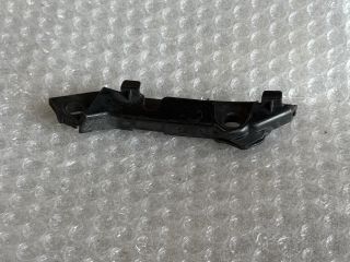 bontott MERCEDES-BENZ C-CLASS Jobb első Oldal Lökhárító Tartó (Műanyag)