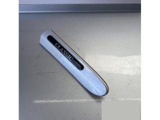 bontott MERCEDES-BENZ C-CLASS Jobb első Sárvédő Díszléc