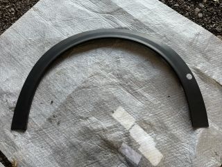 bontott MERCEDES-BENZ C-CLASS Jobb első Sárvédő Díszléc