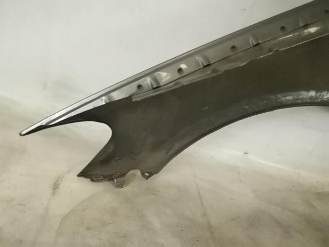 bontott MERCEDES-BENZ C-CLASS Jobb első Sárvédő