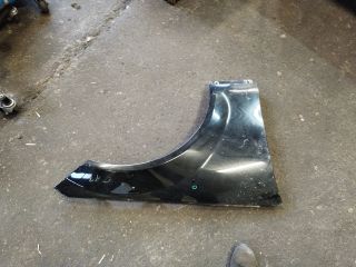 bontott MERCEDES-BENZ C-CLASS Jobb első Sárvédő