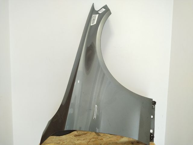 bontott MERCEDES-BENZ C-CLASS Jobb első Sárvédő