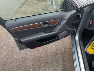 bontott MERCEDES-BENZ C-CLASS Jobb első Ülés
