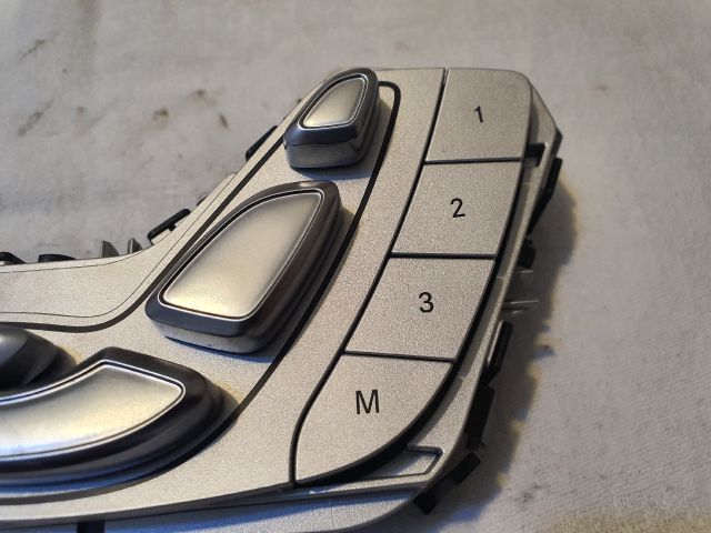 bontott MERCEDES-BENZ C-CLASS Jobb első Ülésállító Kapcsoló