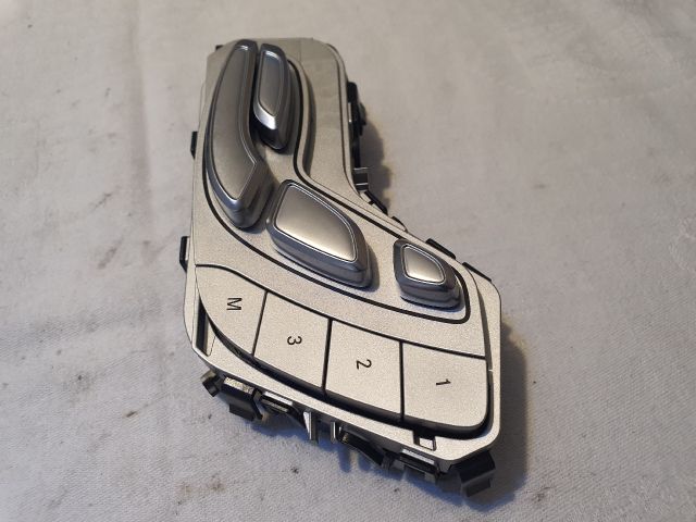 bontott MERCEDES-BENZ C-CLASS Jobb első Ülésállító Kapcsoló